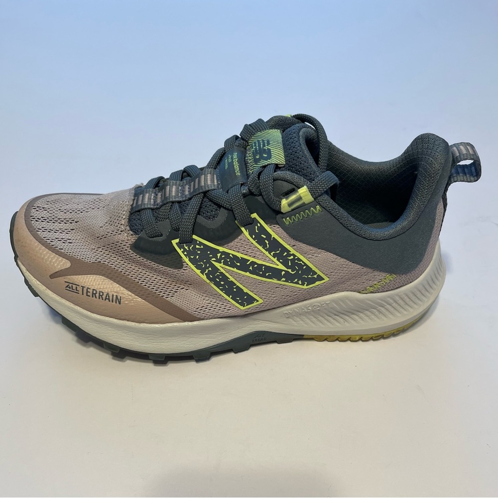 New Balance Women’s 6 Shoes Comfort Nitrel Trail Running Grey Pink Athletic - Picture 7 of 12